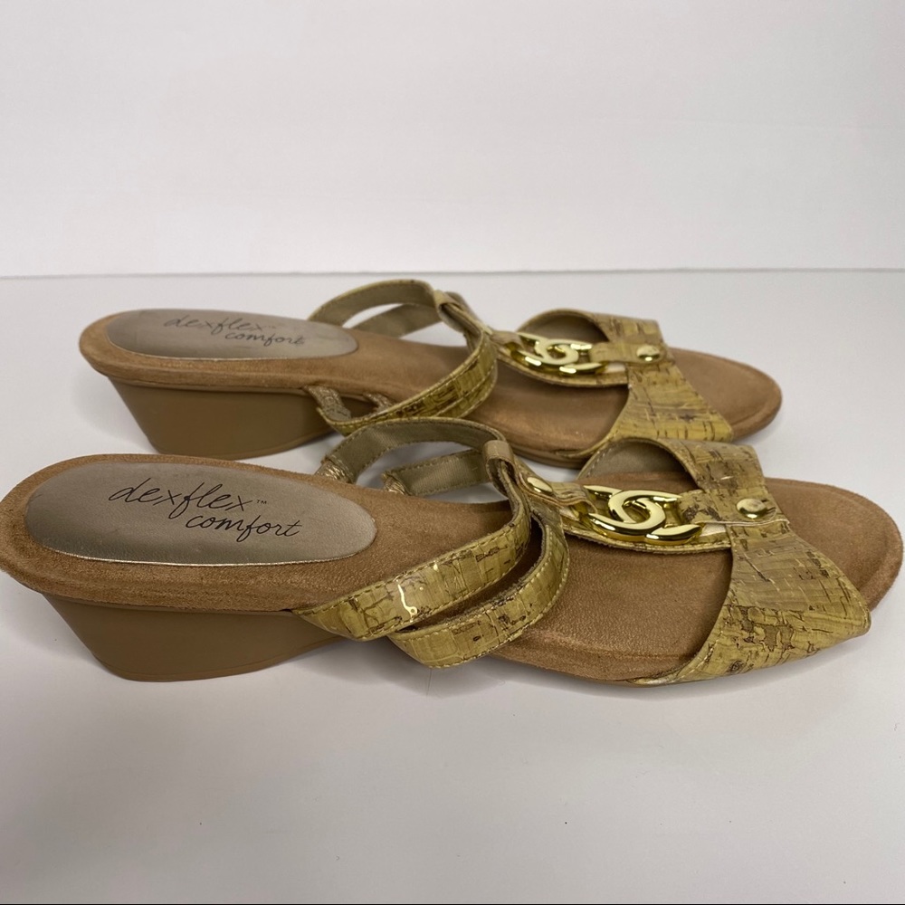 Dexflex Comfort Sandals gold bamboo 8.5 wedge heel